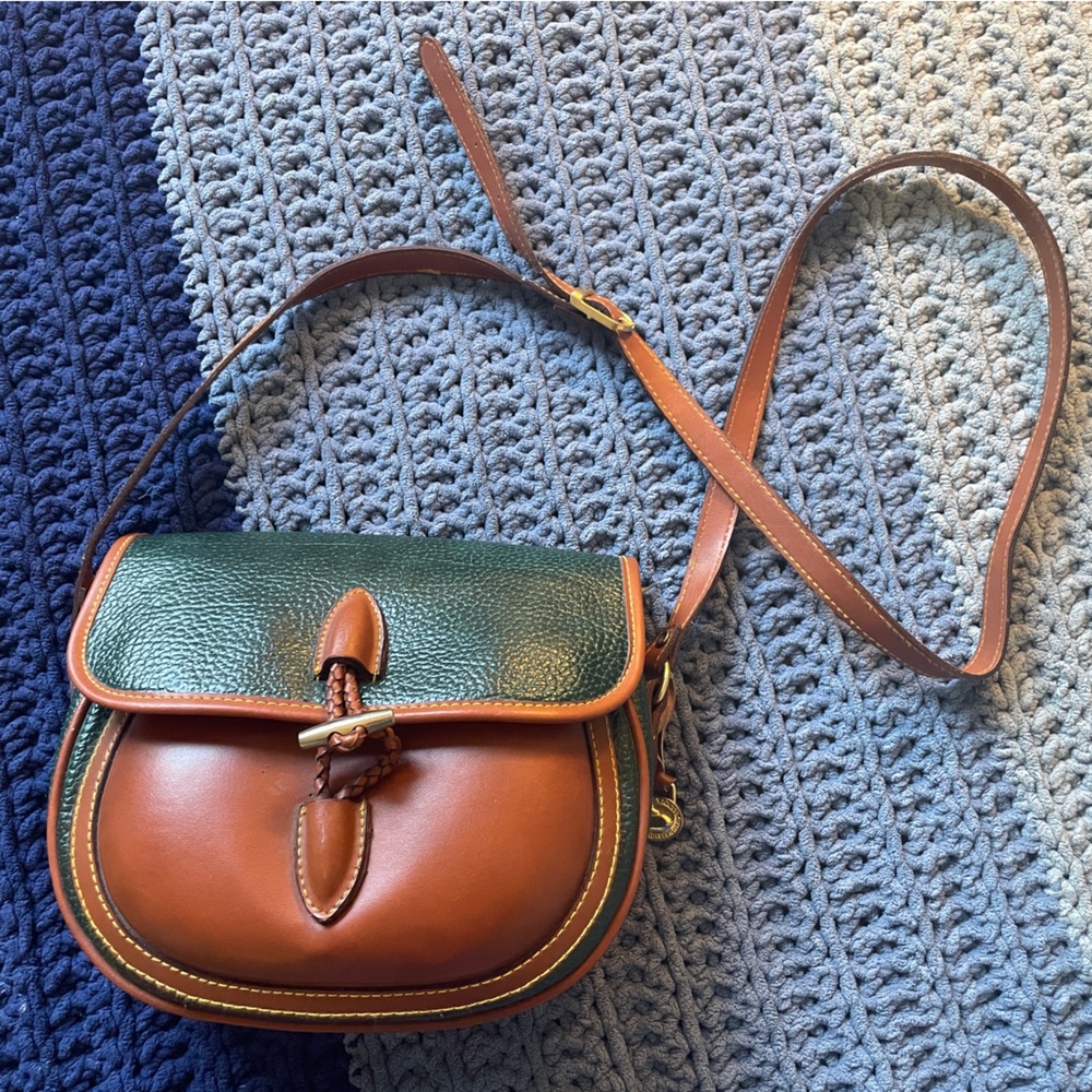Vintage Dooney and Bourke green leather crossbody
